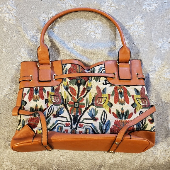 📢 Large Floral Tapestry Top Handle Belted Satchel - Picture 3 of 8